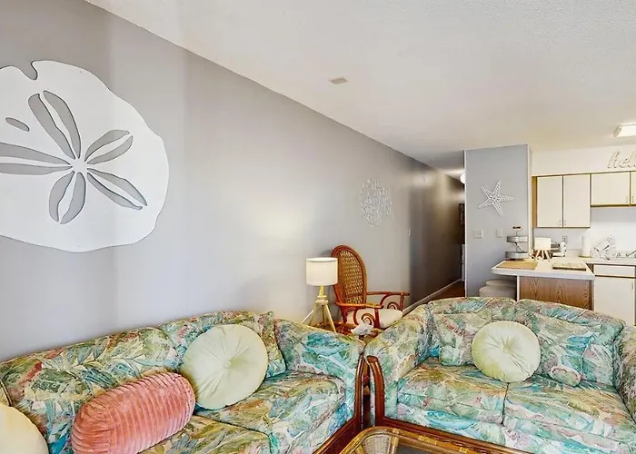 Coastal With Large Balcony Ocean Views & Pool - Short Walk To The