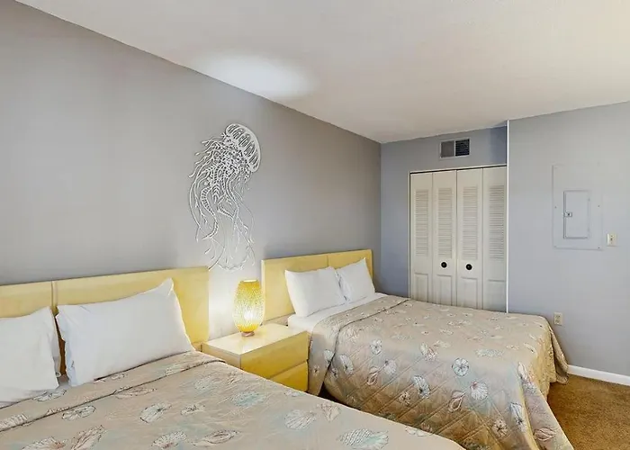 Coastal With Large Balcony Ocean Views & Pool - Short Walk To The * Ocean City