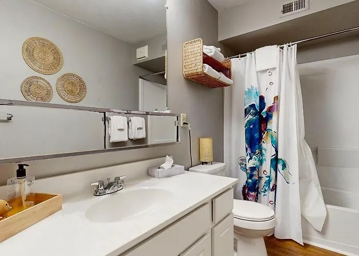 Coastal With Large Balcony Ocean Views & Pool - Short Walk To The * Ocean City